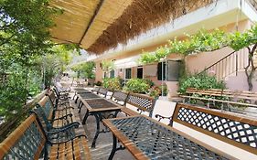 Oasis Hostel